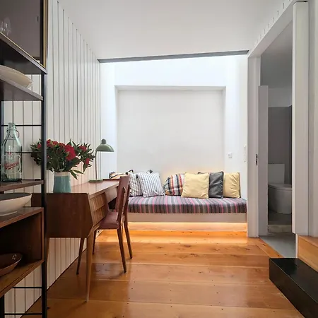 Patio Sao Vicente * Lisboa