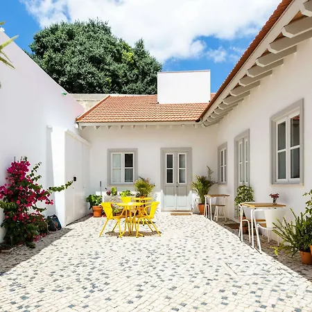 Patio Sao Vicente Lisbon